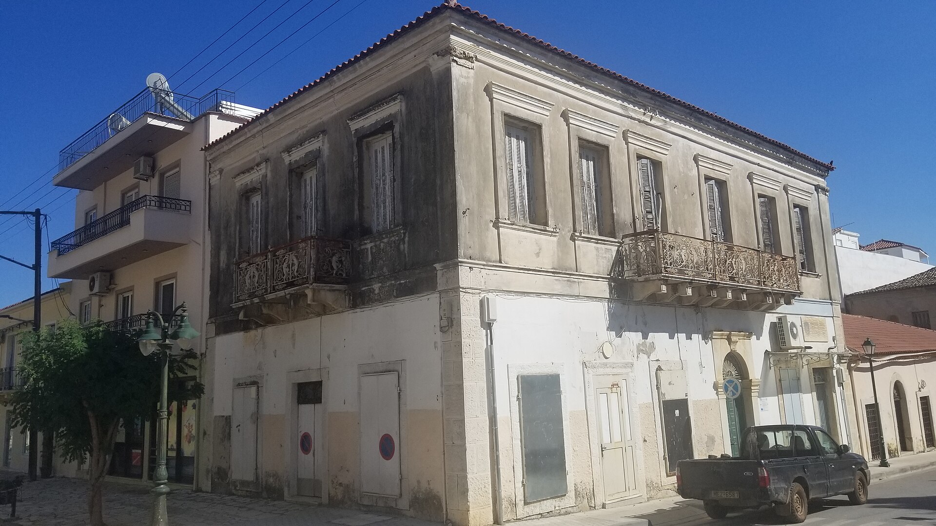 Σπέτσες: Ελικόπτερο προσγειώθηκε σε πολυσύχναστη παραλία – Συνελήφθη ο πιλότος, εισαγγελική παρέμβαση σε εξέλιξη