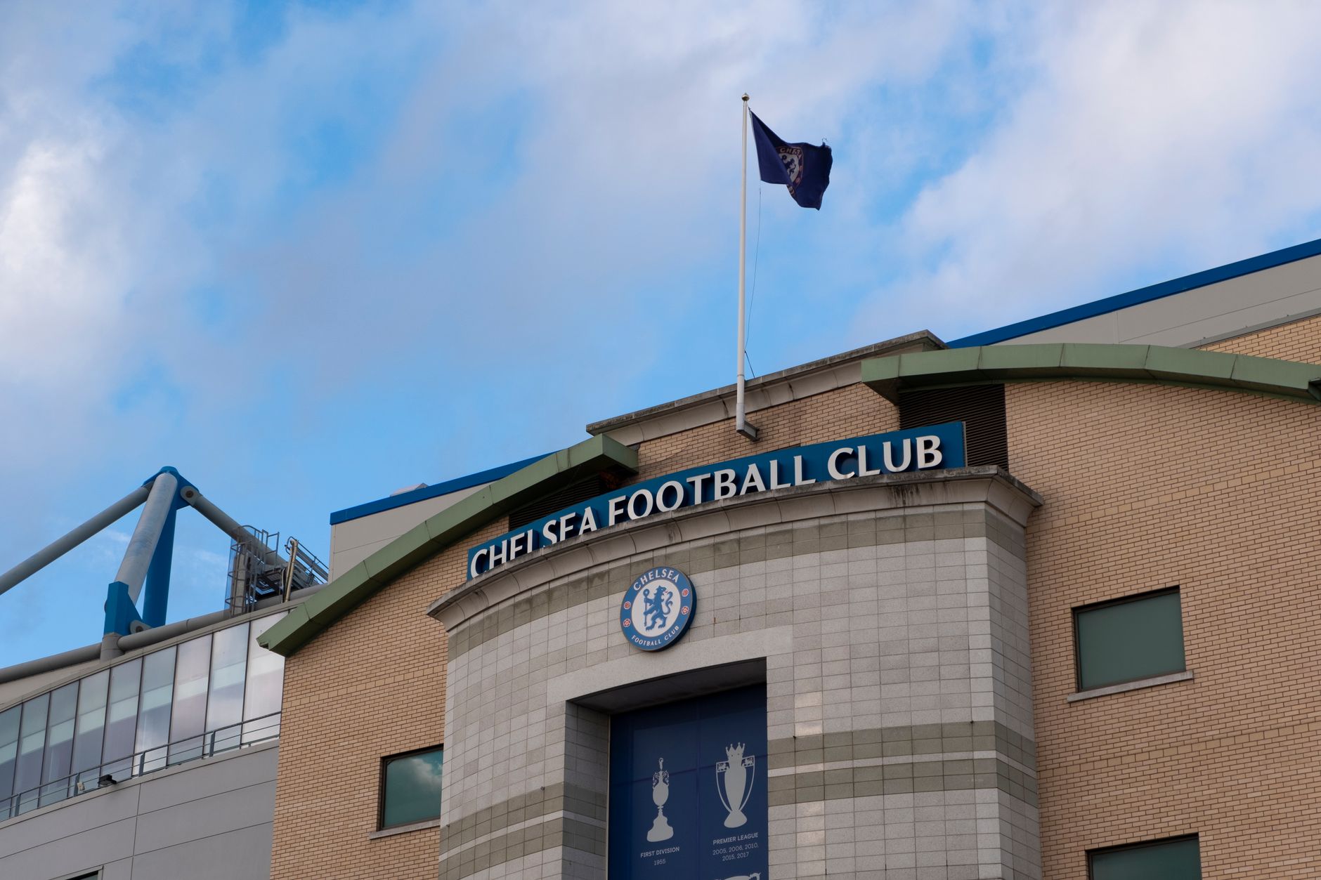 Lucy Bronze ανανεώνει το συμβόλαιό της με την Chelsea – μια σπάνια απόφαση εμπιστοσύνης