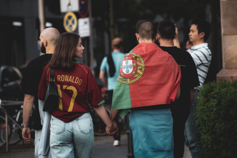 Cristiano Ronaldo με τη φανέλα της Al-Nassr και της Εθνικής Πορτογαλίας