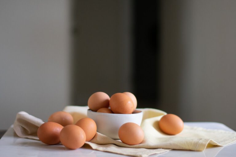 ΗΠΑ: FDA ανακαλεί 19 εκατ. αυγά λόγω κινδύνου μόλυνσης από Salmonella – Συγκίνηση στην Αυστραλία για την κηδεία της Kumanjayi Little Baby
