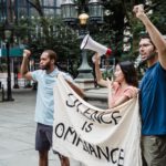 Η Wynd Kaufmyn κατά τη διαμαρτυρία της στην έδρα της OpenAI