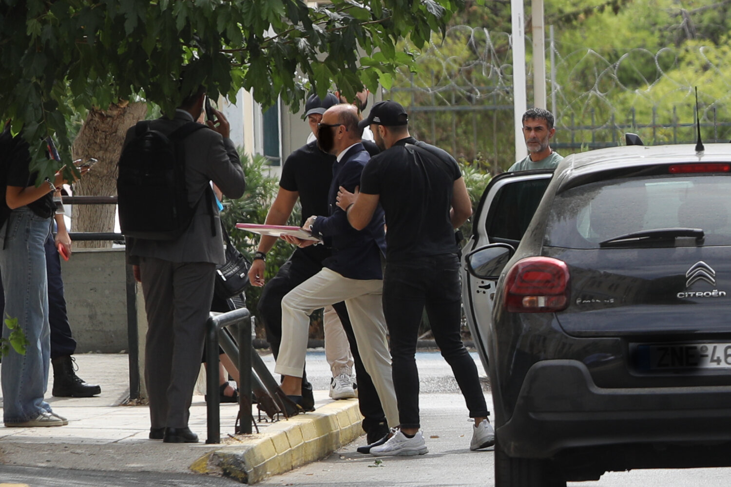 Υπόθεση Μαζωνάκη: Ο 58χρονος γιατρός φέρεται να ίδρυσε εταιρεία κυτταρικής θεραπείας