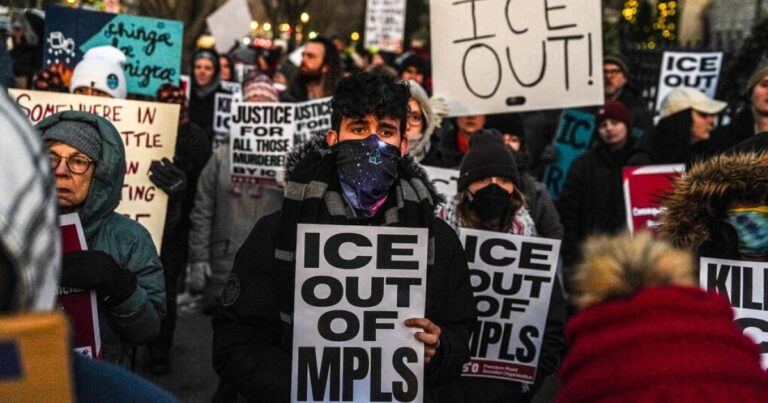 Ο Πράκτορας της ICE δήλωσε αθώος για πυροβολισμό Βενεζουελανού μετανάστη