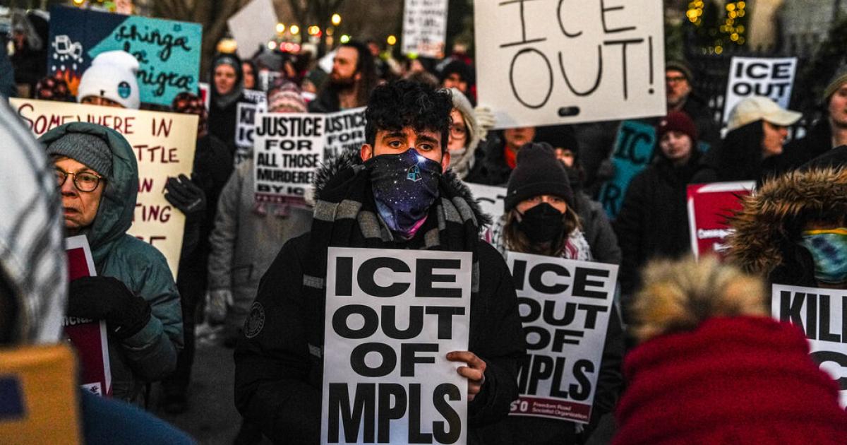 Ο Πράκτορας της ICE δήλωσε αθώος για πυροβολισμό Βενεζουελανού μετανάστη