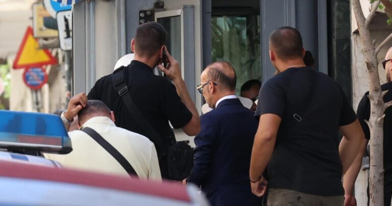 Μαζωνάκης: Δίωξη σε βάρος δύο γιατρών για θανατηφόρα έκθεση