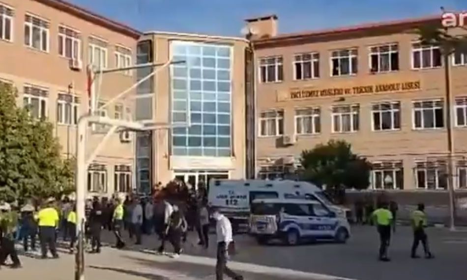 Τουρκία: Πυροβολισμοί έξω από σχολείο στη Μανίσα — Αναφορές για τραυματίες