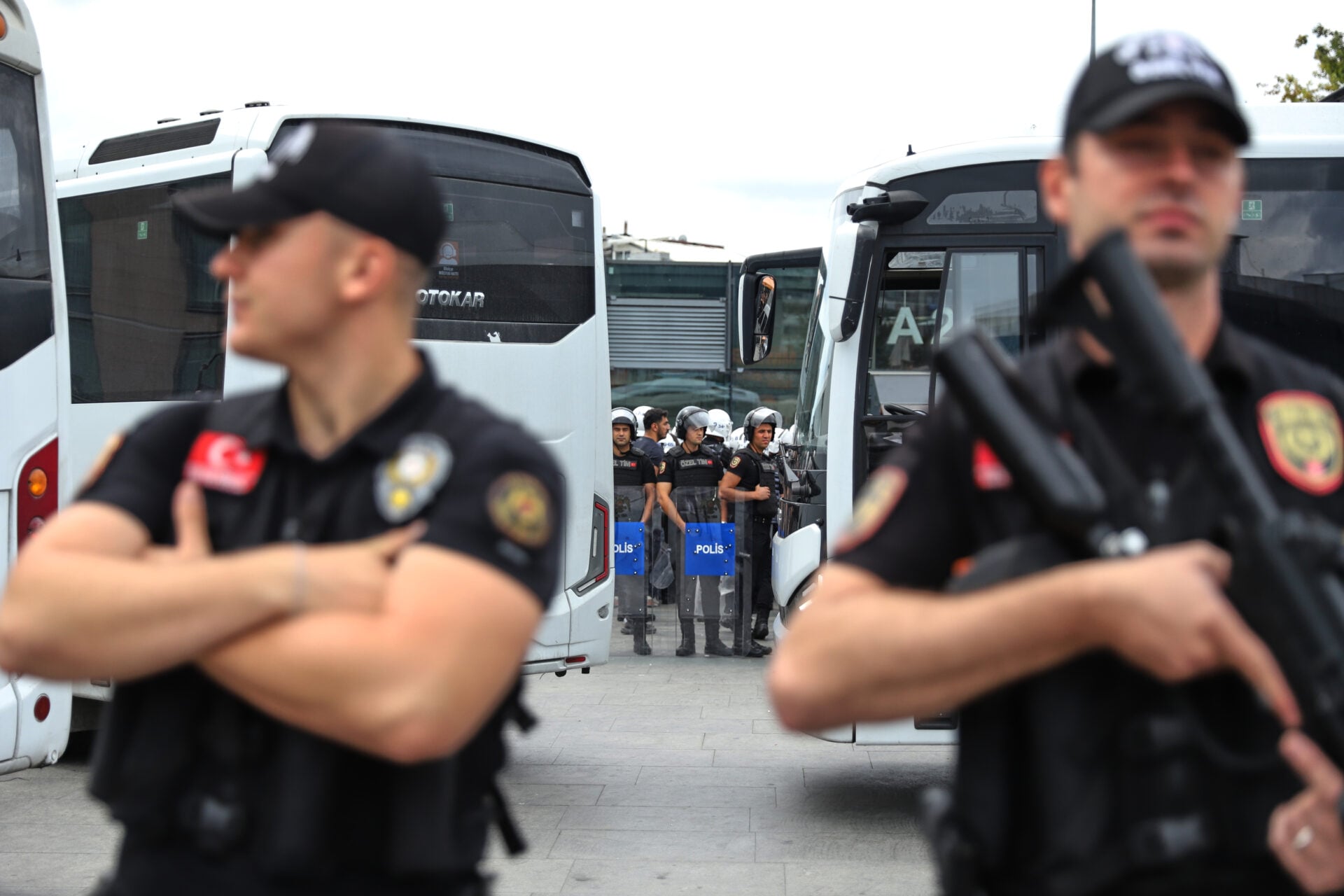 Τουρκία: Αυτοπυροβολήθηκε συνταξιούχος αστυνομικός σε διαδήλωση συνταξιούχων