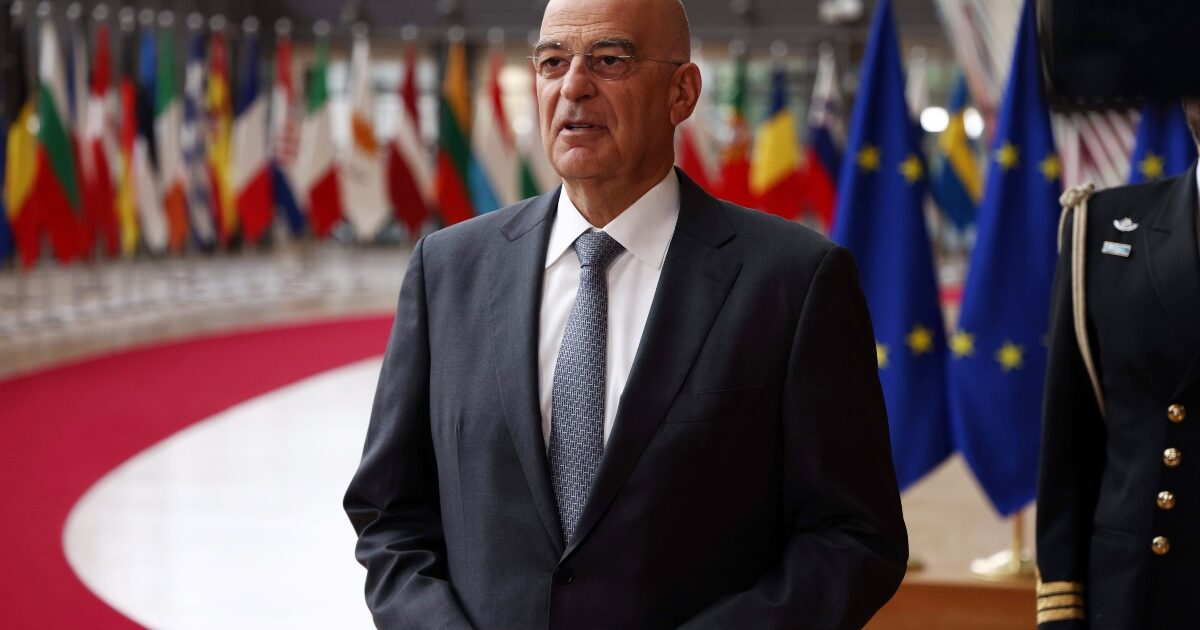 Δένδιας στην ΕΕ: Οι προκλήσεις δεν έρχονται μόνο από τον Βορρά
