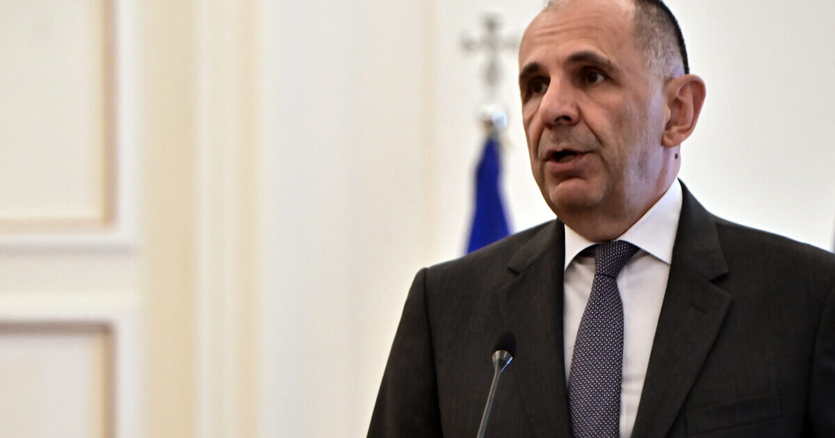 Γεραπετρίτης: Χωρίς αναχάραξη το καλώδιο Ελλάδας–Κύπρου