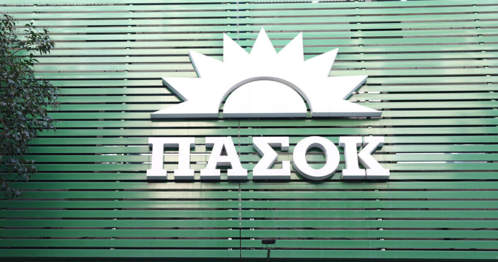 ΠΑΣΟΚ κατά Πλεύρη: «Επιβεβαίωσε ότι είπε δημόσια ψέματα» για τη γνωριμία του με κατηγορούμενους ιατρούς
