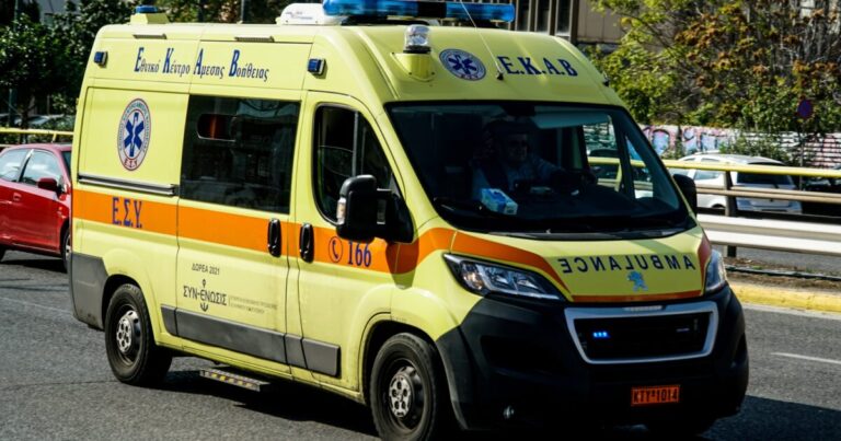 Νεκρός 19χρονος σε τροχαίο στη λεωφόρο Διονύσου