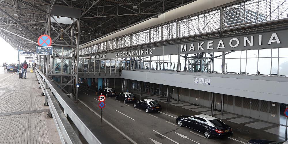 Έκτακτη προσγείωση στη Θεσσαλονίκη λόγω επεισοδίου με δύο Βρετανούς επιβάτες