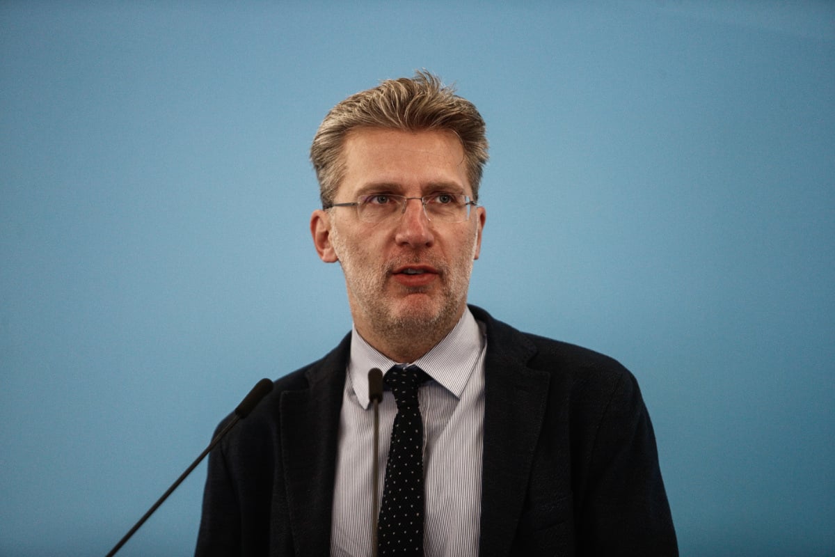 Σκέρτσος: Η Ελλάδα 17η στην ΕΕ σε μισθούς, πάνω από Πορτογαλία
