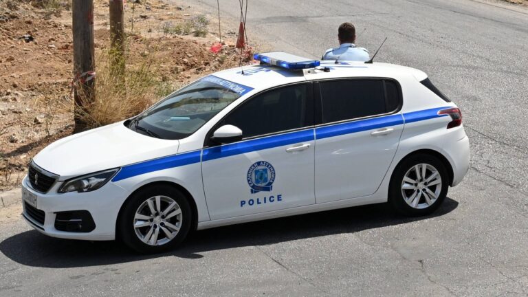 Απόδραση βαρυποινίτη στις Σέρρες: καλάσνικοφ σε όχημα δραστών