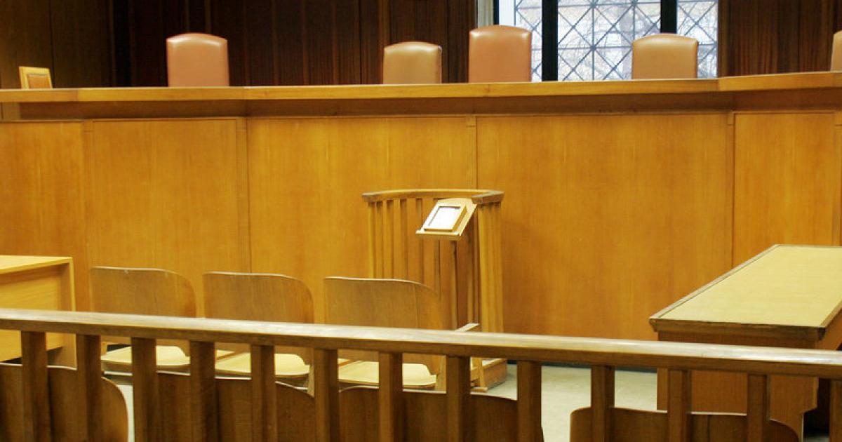 Πύργος: Στον ανακριτή ο 26χρονος για την επίθεση με ρόπαλο στην πρώην σύντροφό του και τον πατέρα της
