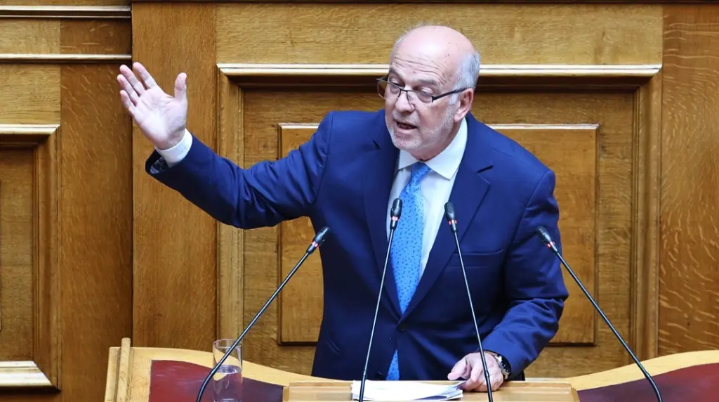 Φλωρίδης: Αυστηρότερες ποινές για απάτες σε ηλικιωμένους