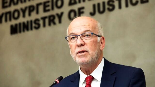 Φλωρίδης: «Πήραμε την Ασπίδα του Αχιλλέα για να μην γίνει ντου»