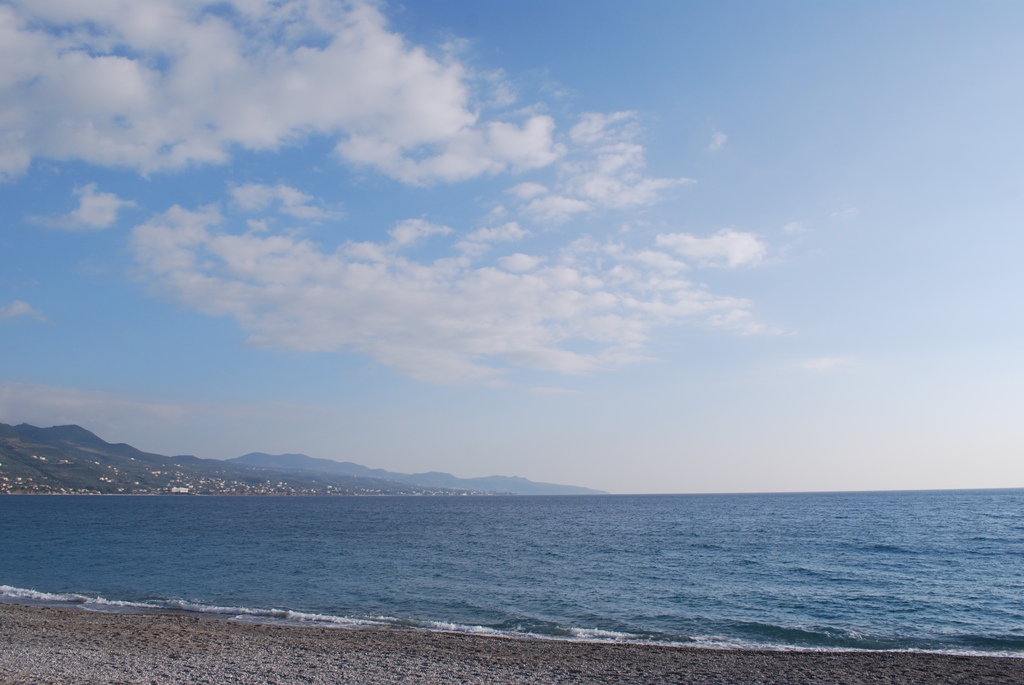 Καλοκαιρινό σκηνικό το Σάββατο με άνοδο θερμοκρασίας