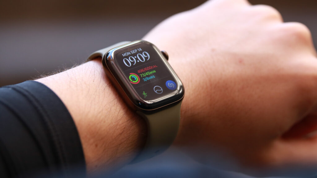 Apple Watch Series 12: Οι πρώτες κριτικές μιλούν για νέα εποχή wearables — με αστερίσκους