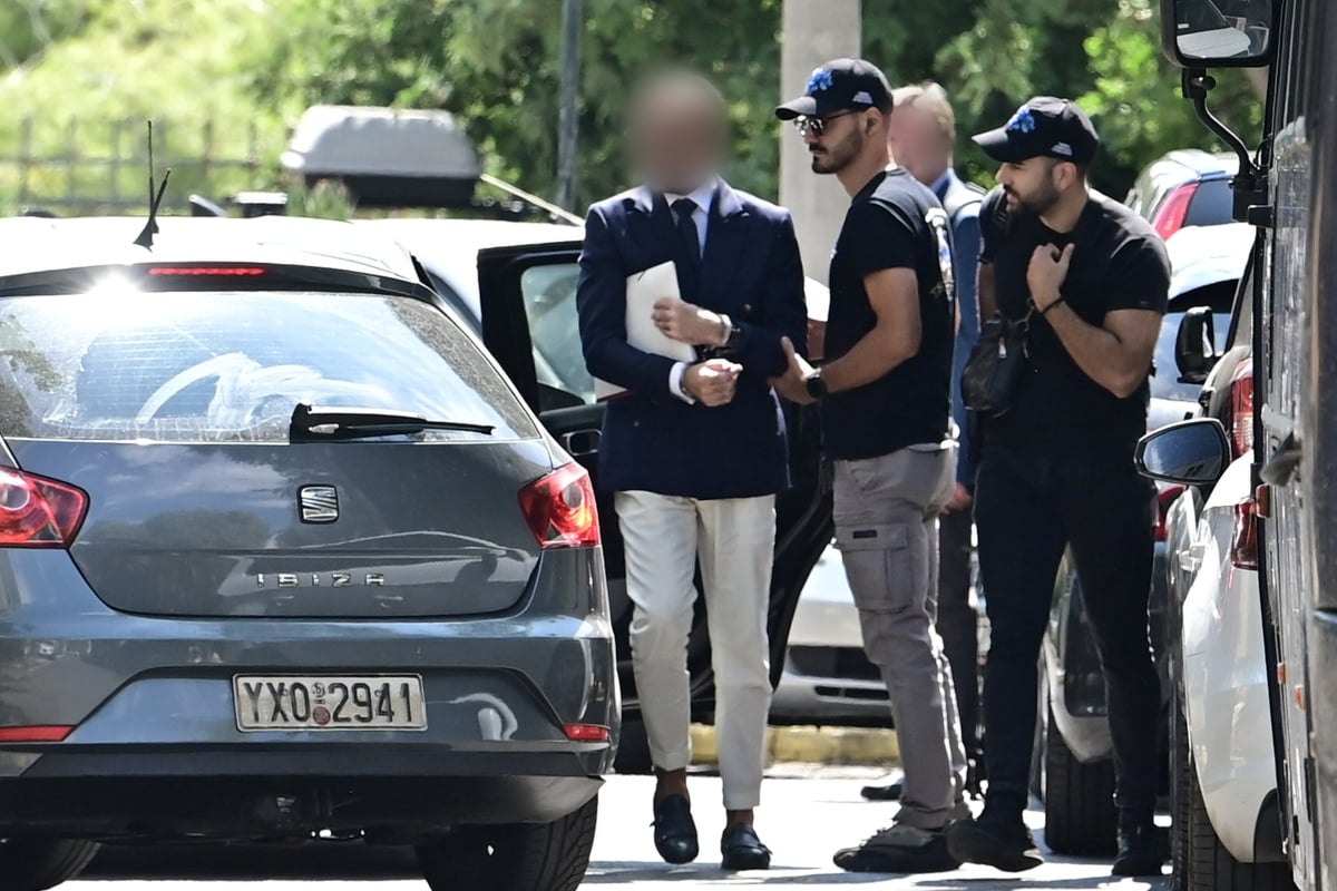 Θάνατος Μαζωνάκη: «Δεν μας έδωσαν πληροφορίες», καταθέτουν οι διασώστες του ΕΚΑΒ