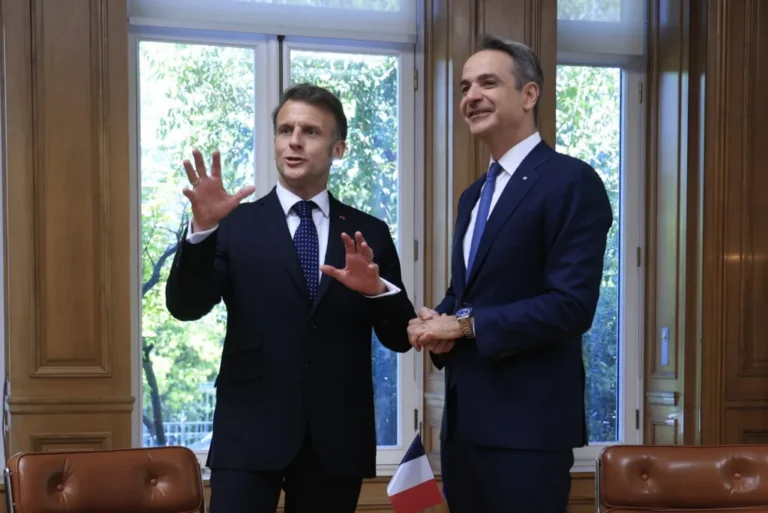 Ο Κυριάκος Μητσοτάκης στη Διεθνή Σύνοδο Κορυφής για το Διάστημα στο Παρίσι