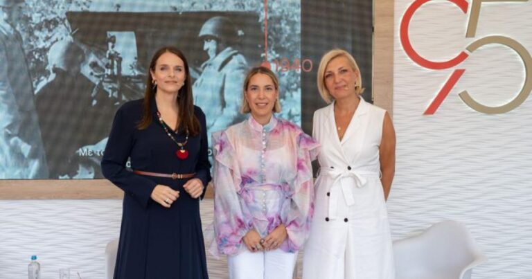 Η Παπαστράτος παρουσιάζει την πρωτοβουλία «FutuReady Greece» στην 90ή ΔΕΘ