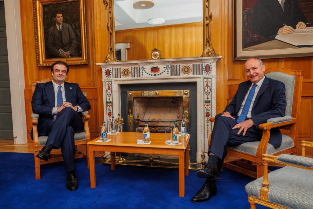 Πιερρακάκης στο Δουβλίνο: Συνάντηση με τον Μιχόλ Μάρτιν για οικονομία και ενέργεια