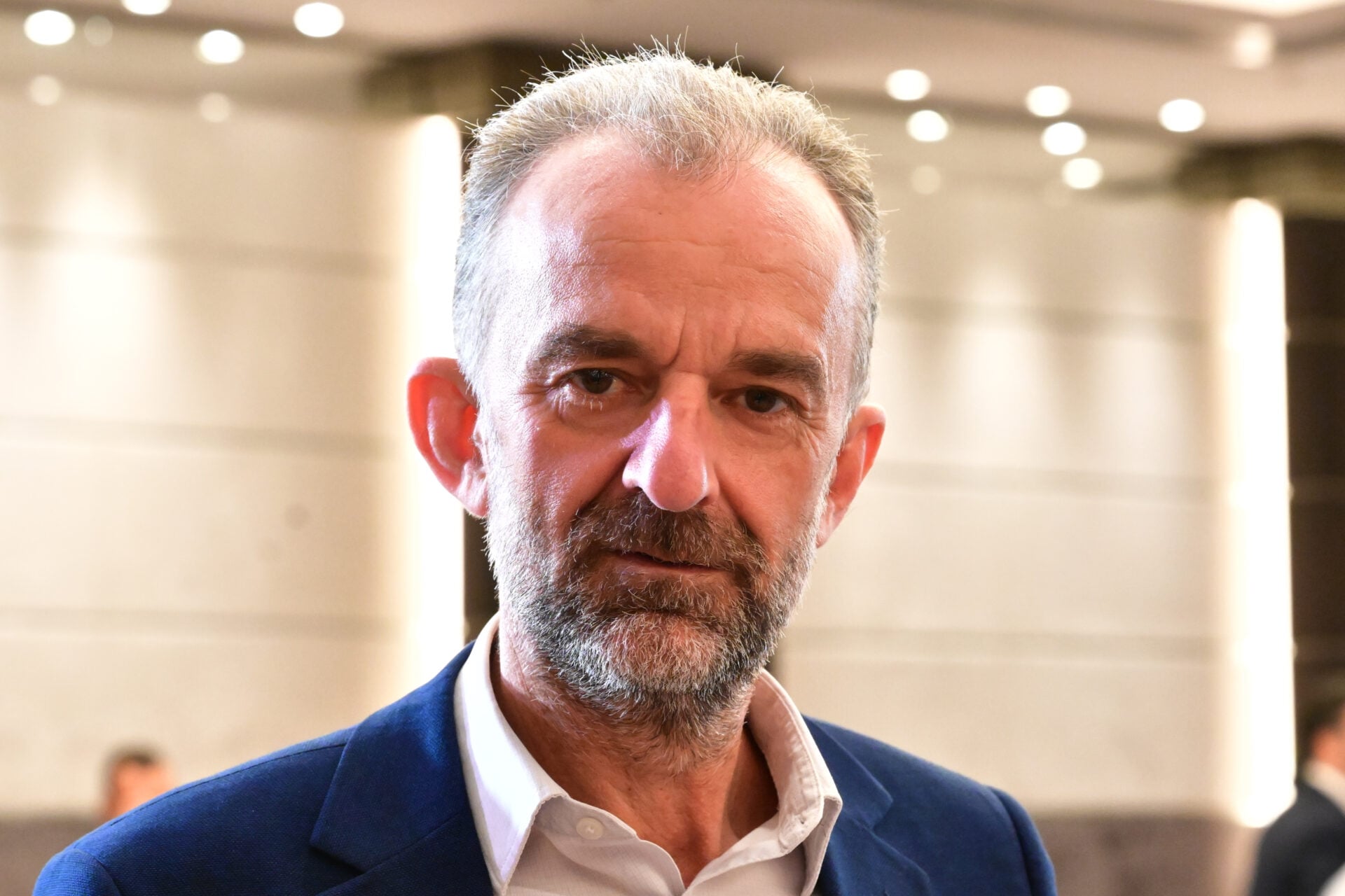 Θεοδωράκης: «Γροθιά στο στομάχι» η εγκατάλειψη σπουδών λόγω κόστους ζωής