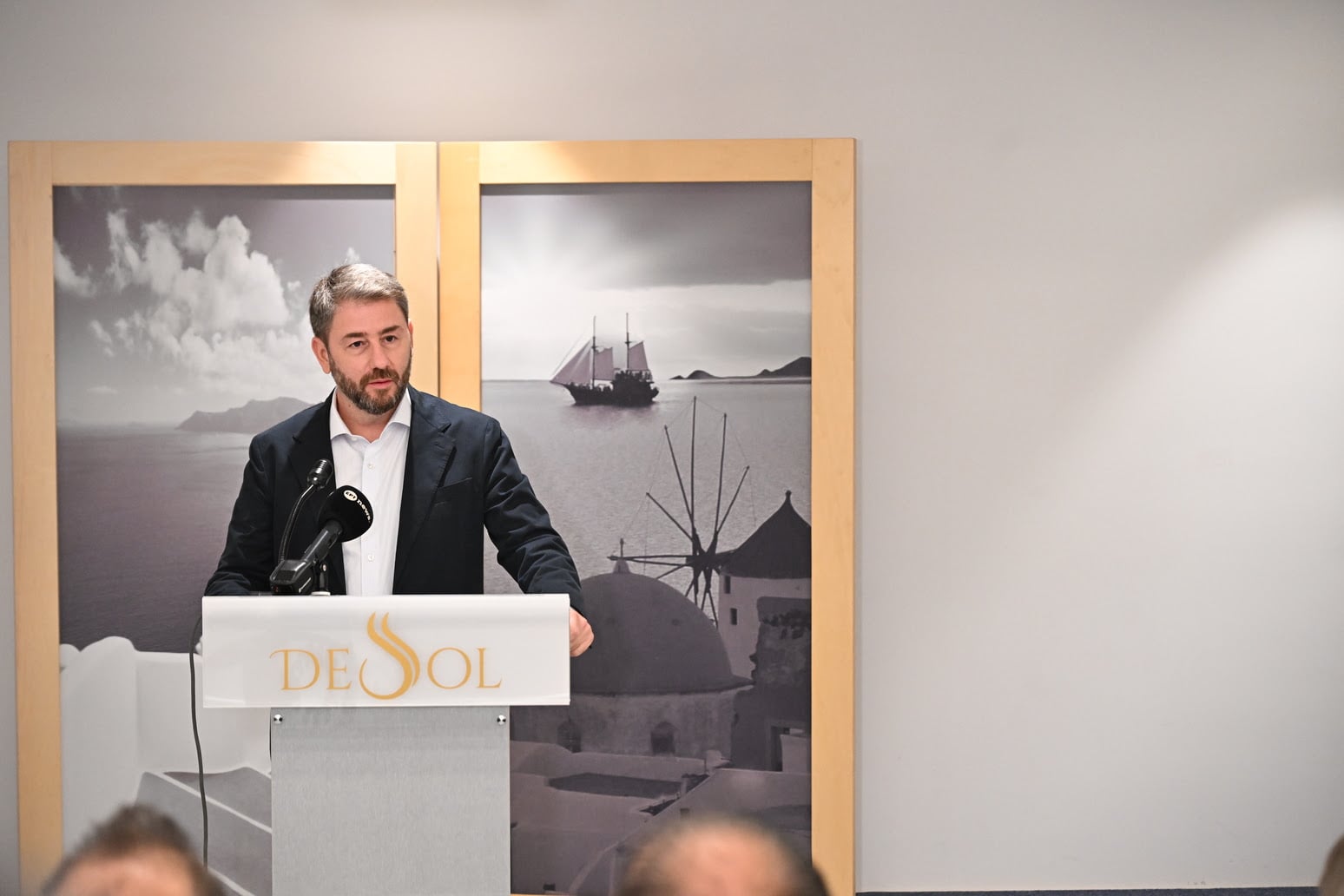 Ο Ανδρουλάκης απαντά στα διλήμματα «Μητσοτάκης ή χάος» και «ή εμείς ή κανείς»