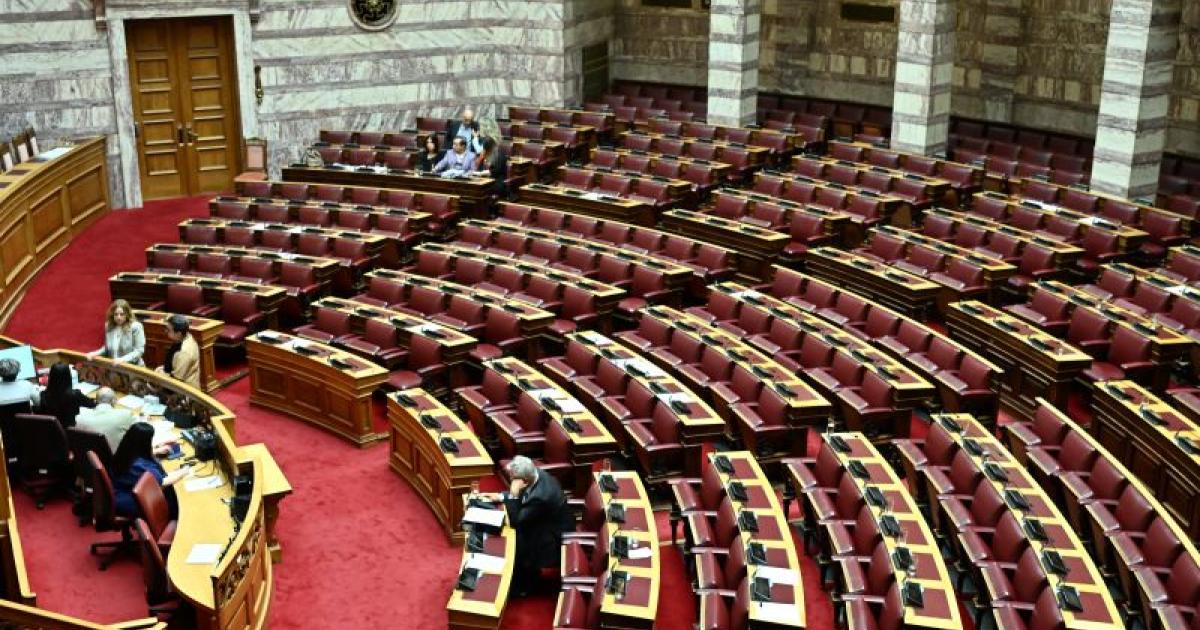 Βουλή: Σε κύρωση οι αμυντικές συμφωνίες με Γαλλία και Σερβία
