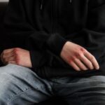 Αστυνομικοί έξω από δικαστήριο στα Βριλήσσια