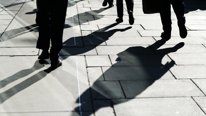 ΕΛΣΤΑΤ: Στο 7,4% η ανεργία τον Αύγουστο – Κεραμέως: Δεύτερη καλύτερη επίδοση ποτέ