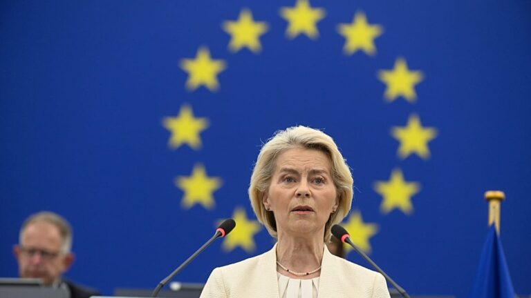 Ρήγμα στον συνασπισμό φον ντερ Λάιεν για τους κανόνες ευθύνης της τεχνητής νοημοσύνης