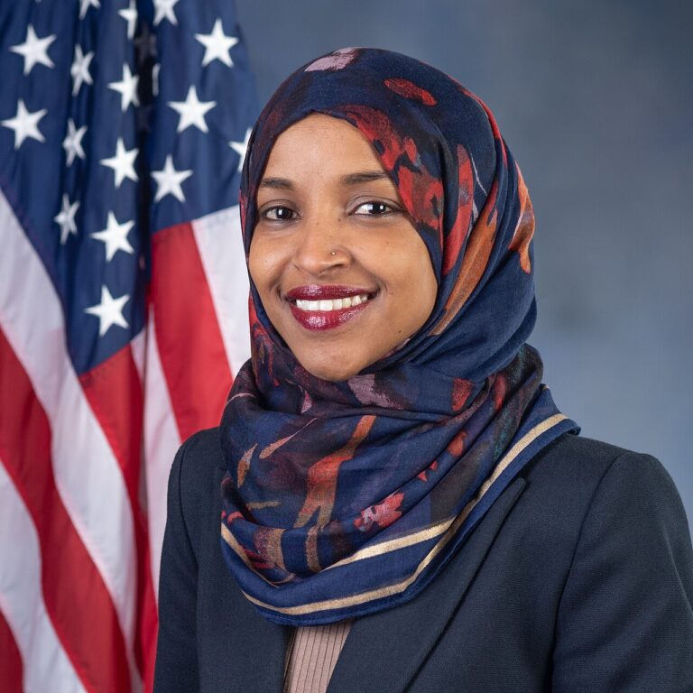 Ilhan Omar: «Όσο γνωρίζω, όχι» στο ερώτημα αν παντρεύτηκε τον αδελφό της