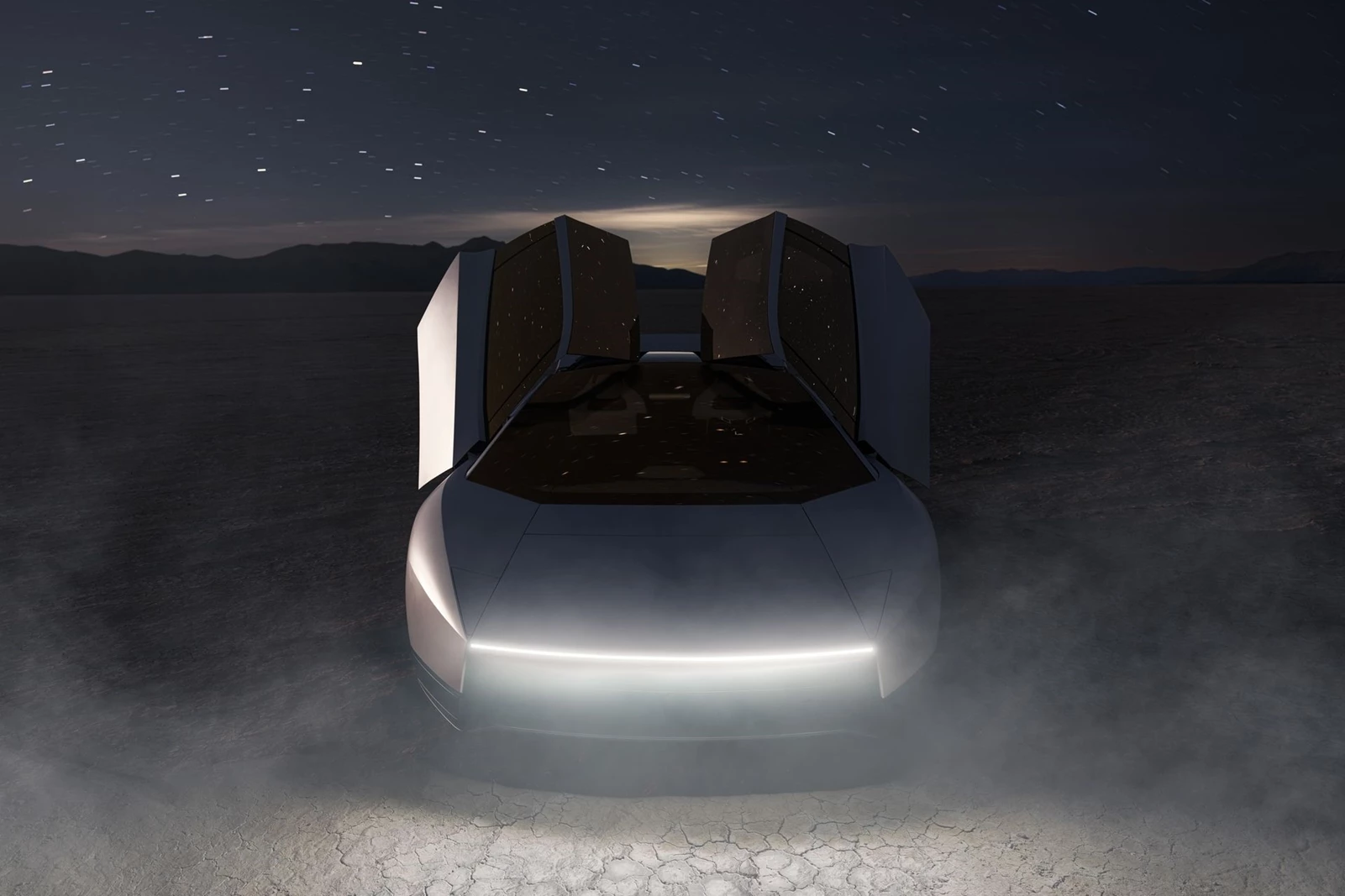 Νέο Tesla Roadster: Ακροβατικά στον αέρα, παραγωγή το 2028