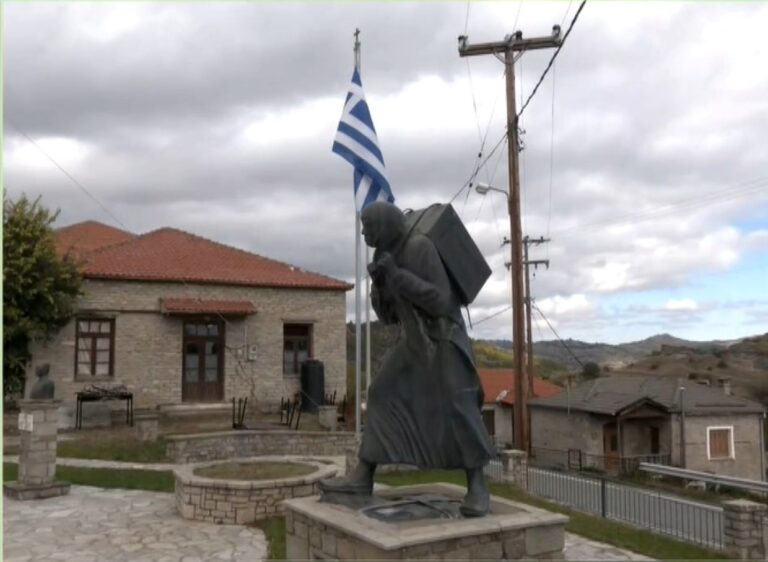 Η Αρετή Βούγια, 106 ετών, θυμάται το μέτωπο ως «Γυναίκα της Πίνδου»