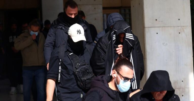 Οι διάλογοι του Κωνσταντίνου Αντάρα για τα «κεράσματα» και το όριο των 40€.