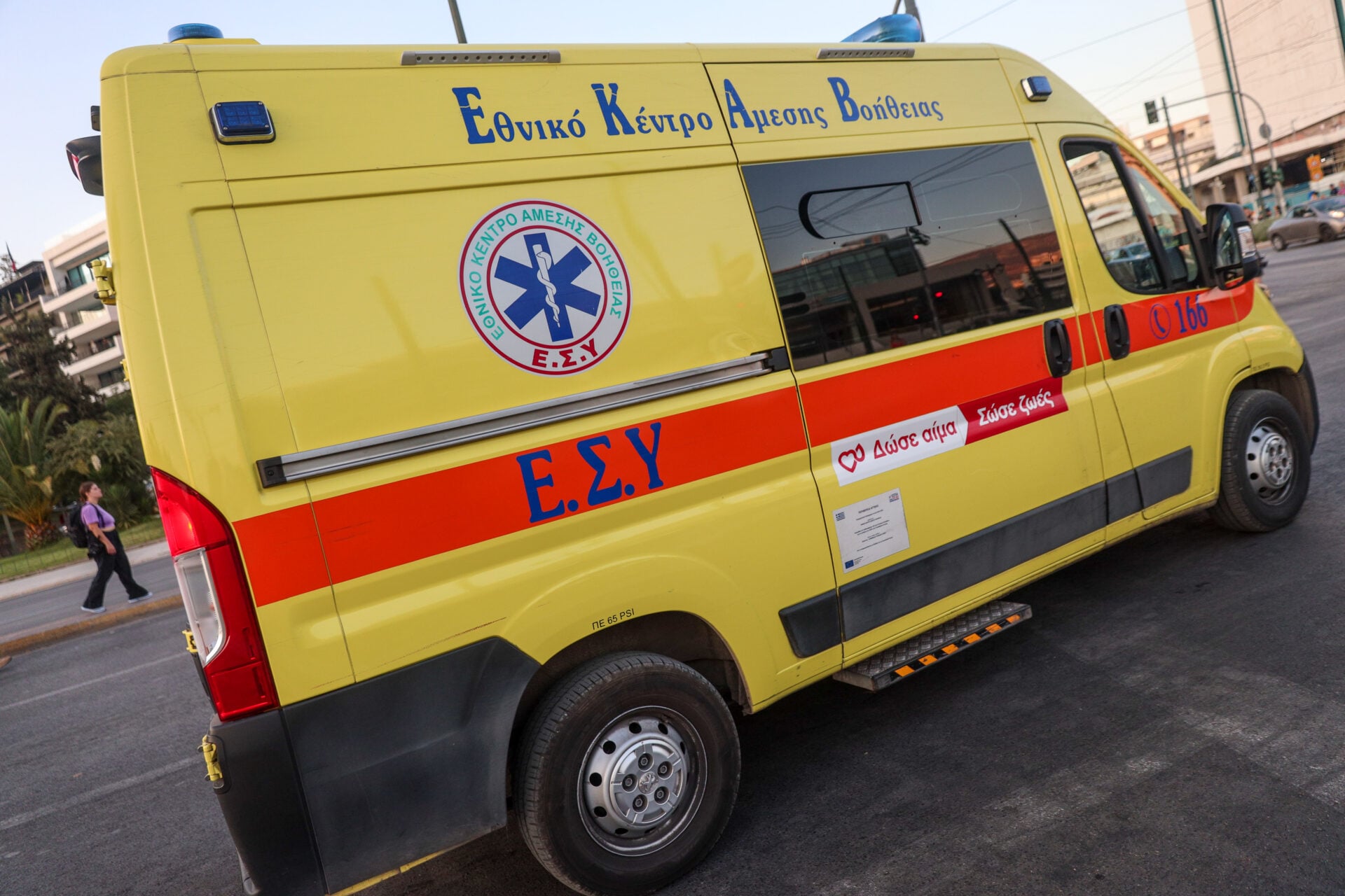 Αυλώνας Ωρωπού: 75χρονος καταπλακώθηκε από ημιφορτηγό του