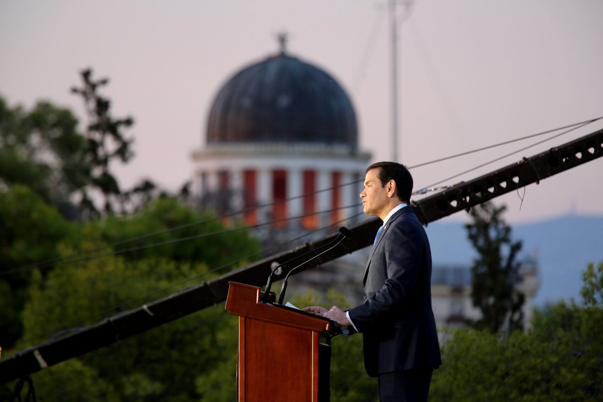 «Πυρά» Δούρου και ΚΚΕ για την ομιλία Ρούμπιο στην Πνύκα