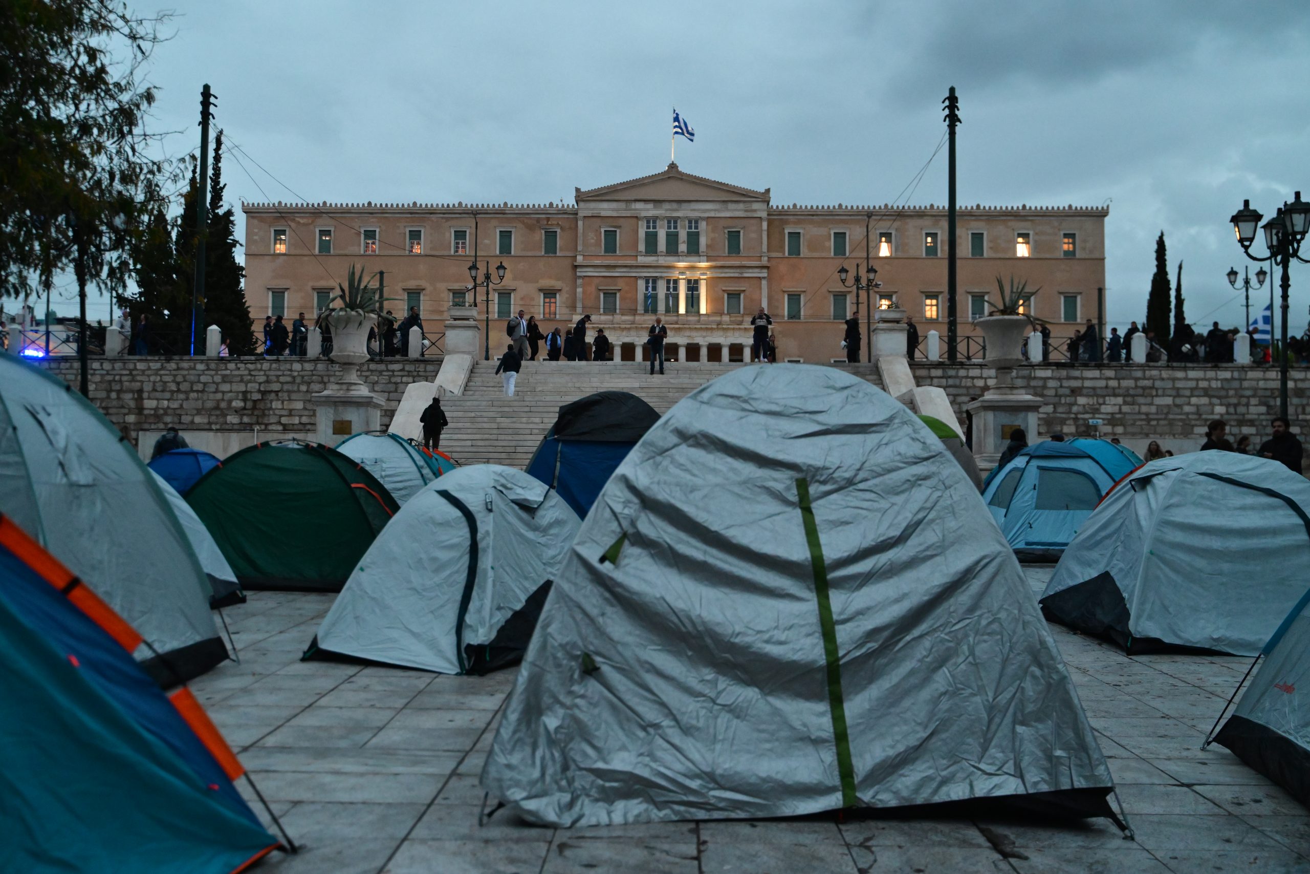 Πανεκπαιδευτική απεργία την Τετάρτη με συλλαλητήριο στα Προπύλαια