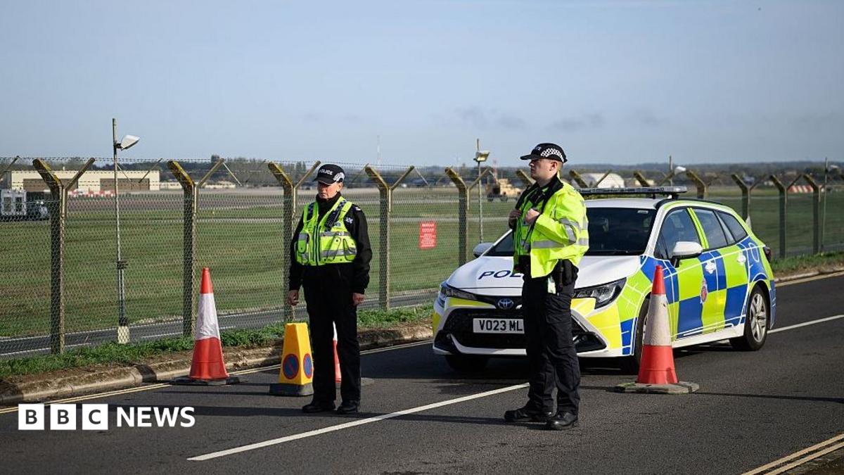 RAF Fairford: Επανασύλληψη δύο ανδρών — «Εξαιρετικά πιθανή» η εμπλοκή του Ιράν
