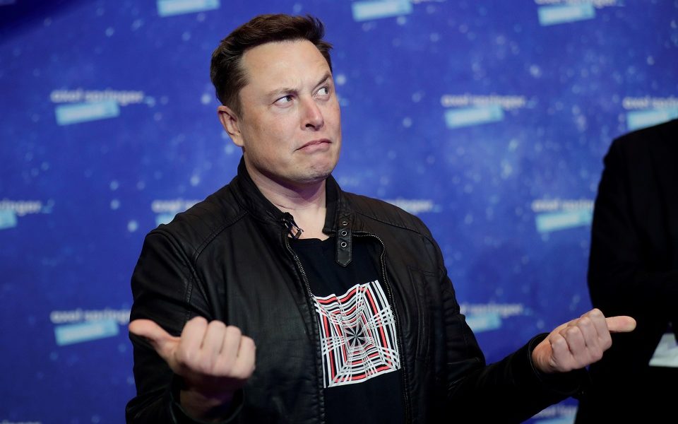 SpaceX-Tesla: Ο Μασκ υποστηρίζει συγχώνευση — Επιτροπές εξετάζουν το ενδεχόμενο