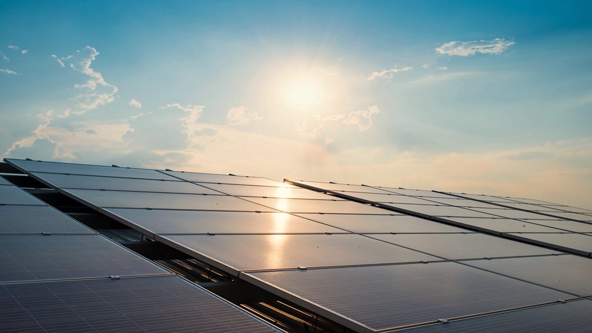 Masdar: Εξαγορά από τη Lightsource bp φωτοβολταϊκού έργου άνω των 550 MW