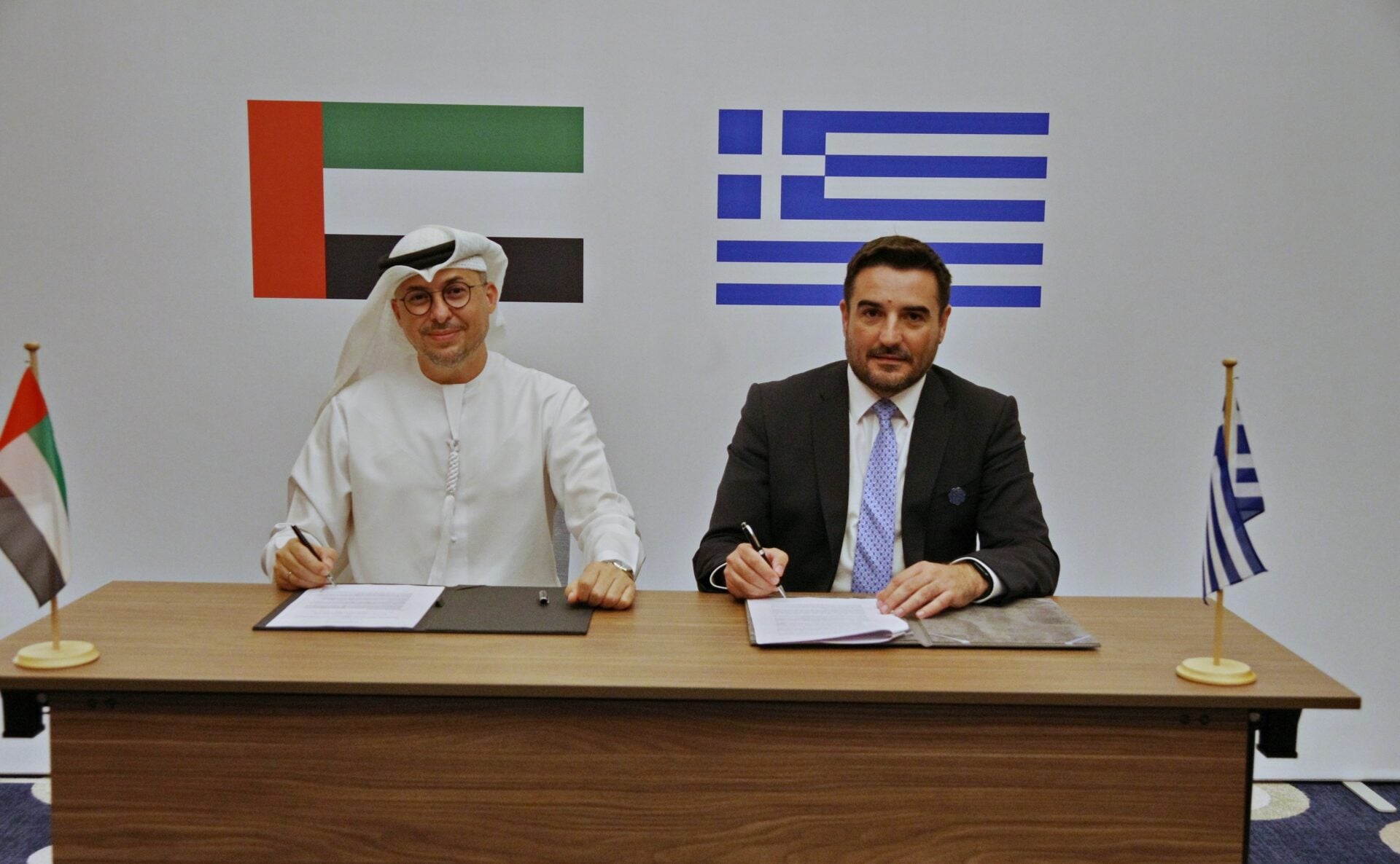 Masdar: Εξαγορά από τη Lightsource bp φωτοβολταϊκού έργου άνω των 550 MW