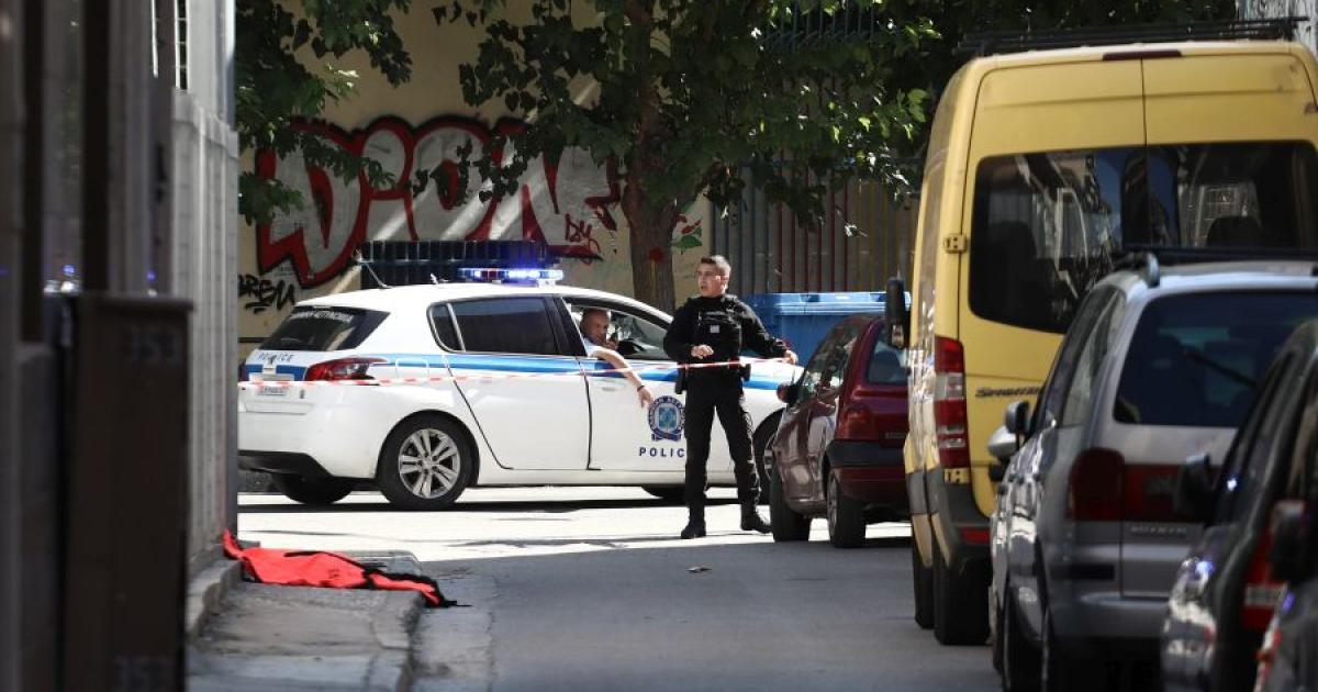Συναγερμός στην Καλλιθέα: Εκκένωση δύο πολυκατοικιών για ύποπτα φιαλίδια