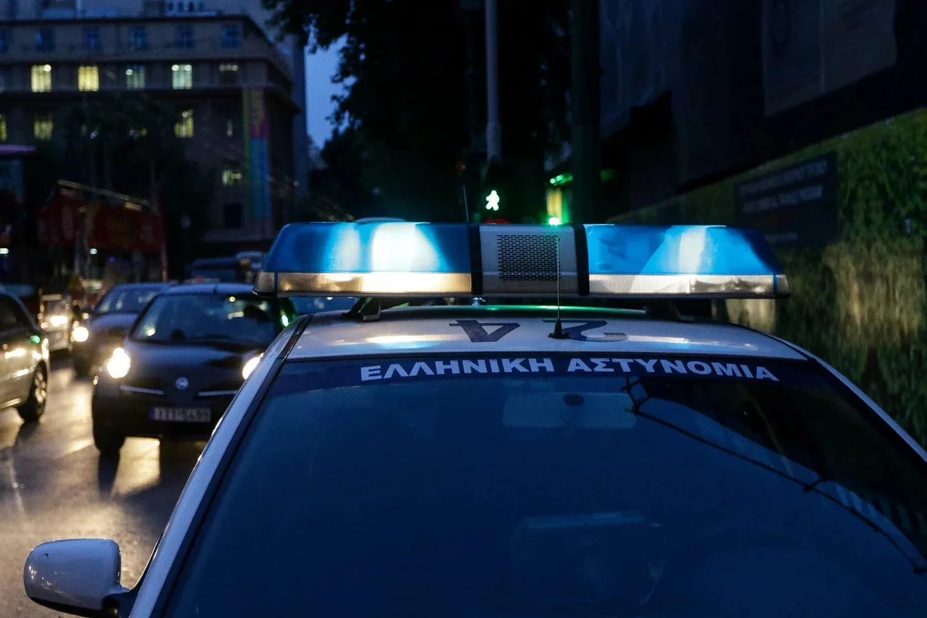 Πάτρα: Συμπλοκή νεαρών στην πλατεία Γεωργίου — Αναζητούνται οι εμπλεκόμενοι