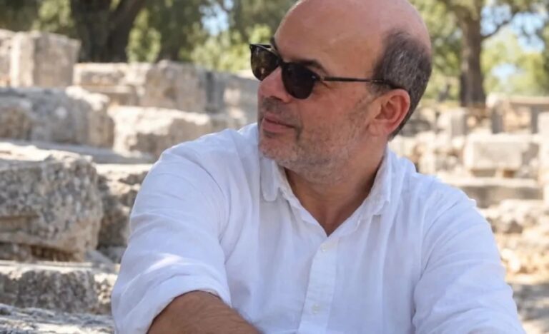 Πέθανε στα 58 του ο αρχαιολόγος Γιάννης Λώλος