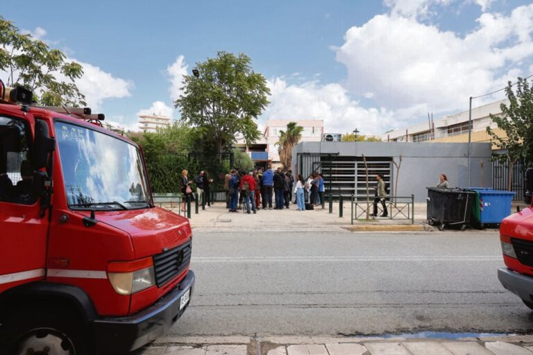 Γκράβα: Η έντονη μυρωδιά ενδέχεται να οφείλεται σε εργασίες μόνωσης, εκτιμά ο δήμαρχος Αθηναίων