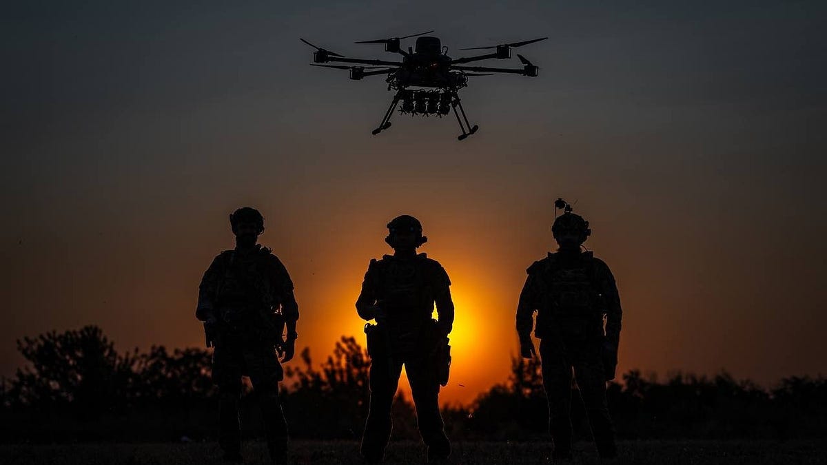 Ρωσία: FPV drones καταρρίπτουν τα βαριά ουκρανικά «Baba Yaga» πάνω από τη Χερσώνα