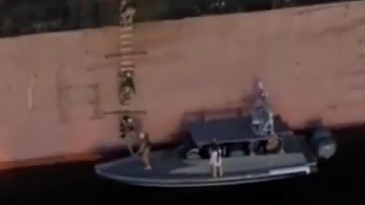 Το IRGC δημοσίευσε βίντεο με πλήγματα σε δεξαμενόπλοια στον Πορθμό του Ορμούζ
